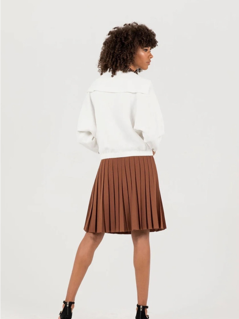 Aleeza Paris Viola Cardigan - Picture 2 of 2